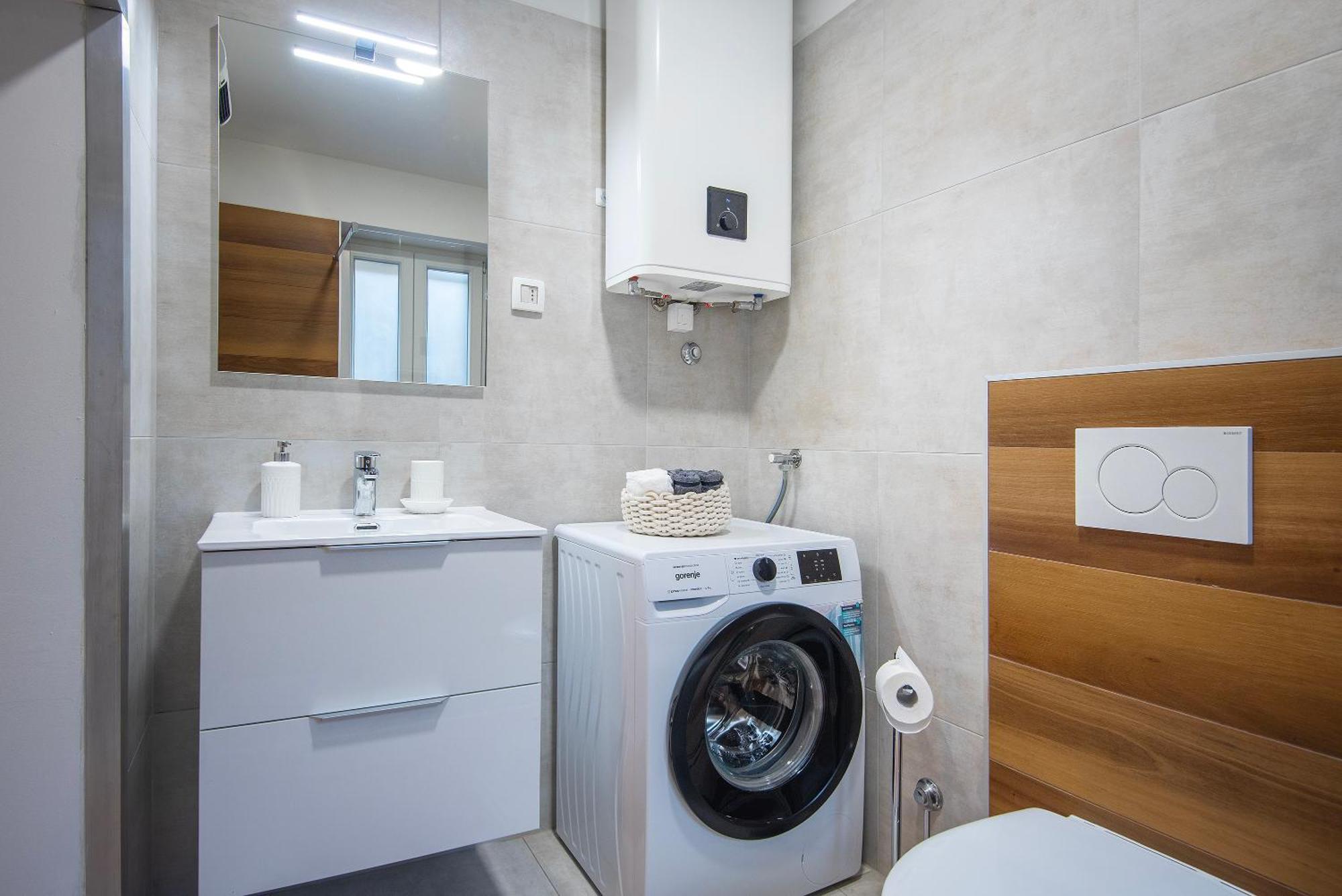 Arta Apartments City Center - With Private Parking Pula Extérieur photo