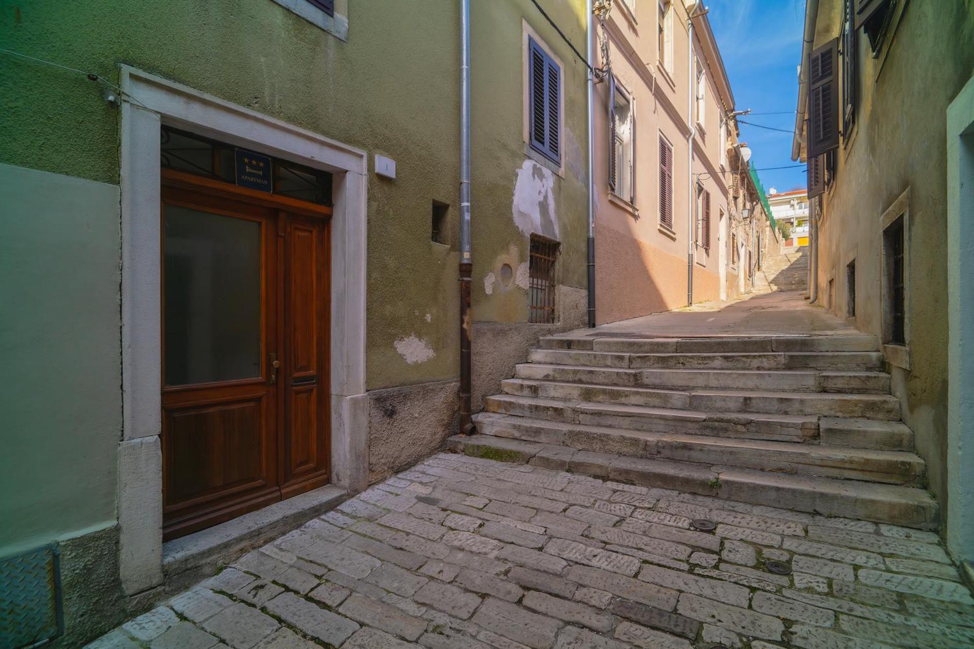 Arta Apartments City Center - With Private Parking Pula Chambre photo